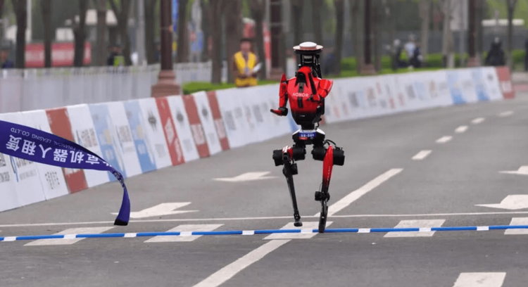 Robot HONOR Shandian en media maraton: componentes, LED y chips